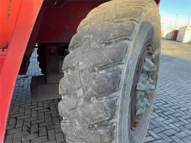 Kalmar DRG450-75S6HCXS Barge Handler - Reach stacker: Foto 5 Kalmar DRG450-75S6HCXS Barge Handler - Reach stacker: Foto 5