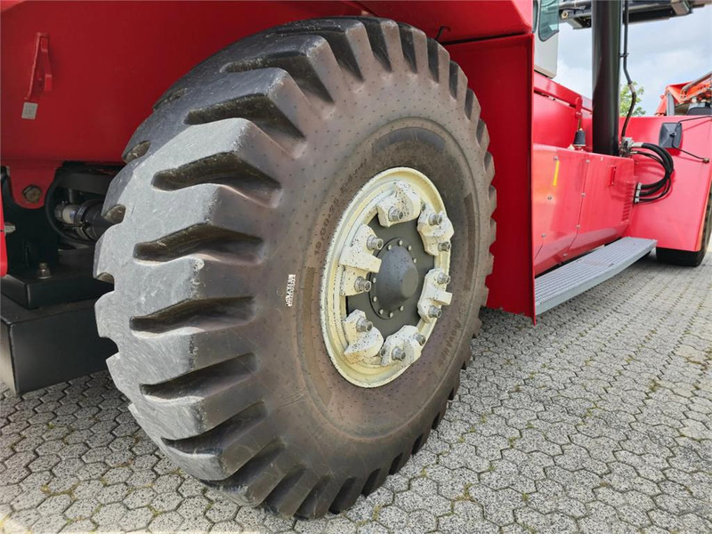 Reach stacker Kalmar DRU450-62S5: Foto 14 Reach stacker Kalmar DRU450-62S5: Foto 14