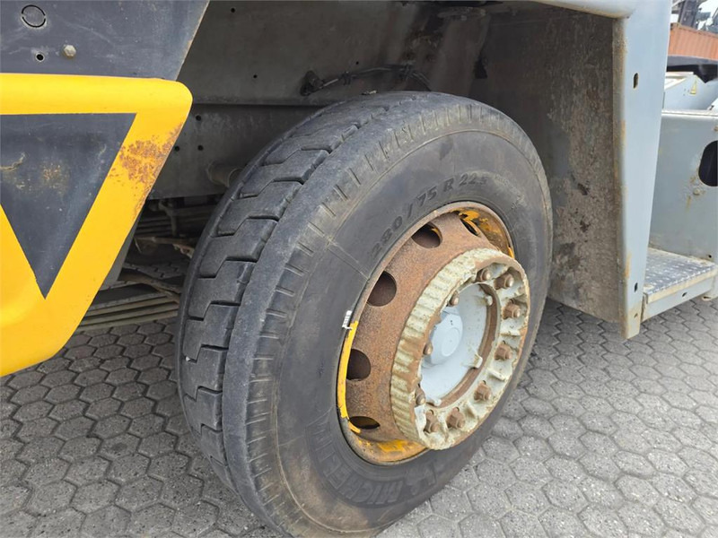 Tractor terminal Terberg TT223: Foto 11 Tractor terminal Terberg TT223: Foto 11