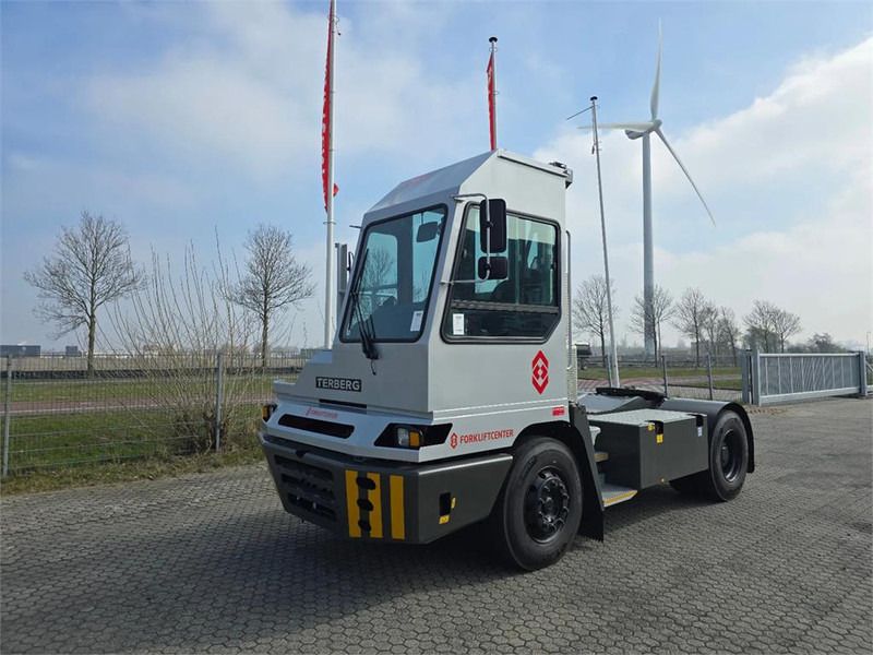 Terberg YT220 - Tractor terminal: Foto 3 Terberg YT220 - Tractor terminal: Foto 3