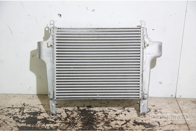 DAF LF Cooling System Intercooler DAF LF - Radiator pentru Camion: Foto 2 DAF LF Cooling System Intercooler DAF LF - Radiator pentru Camion: Foto 2