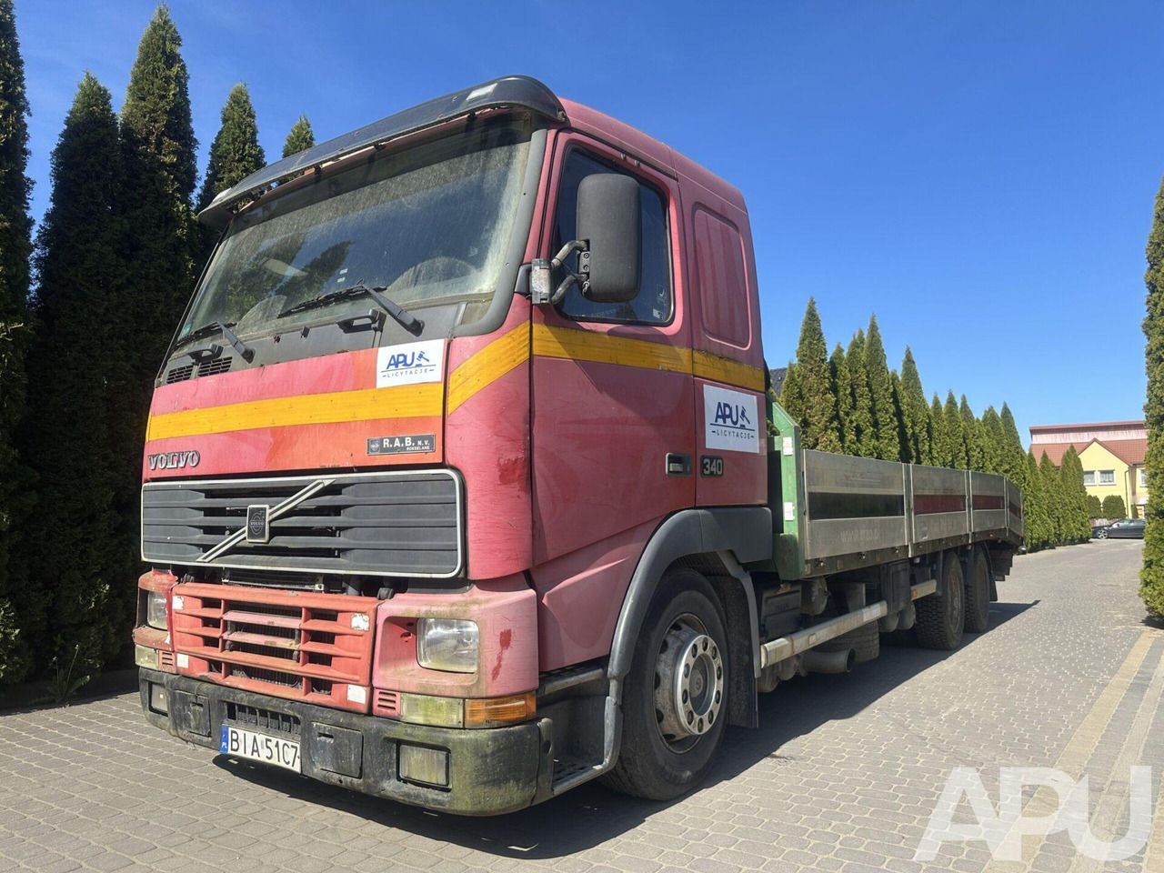 Volvo FH12 340 LAWETA - Maşină de tractare: Foto 1 Volvo FH12 340 LAWETA - Maşină de tractare: Foto 1