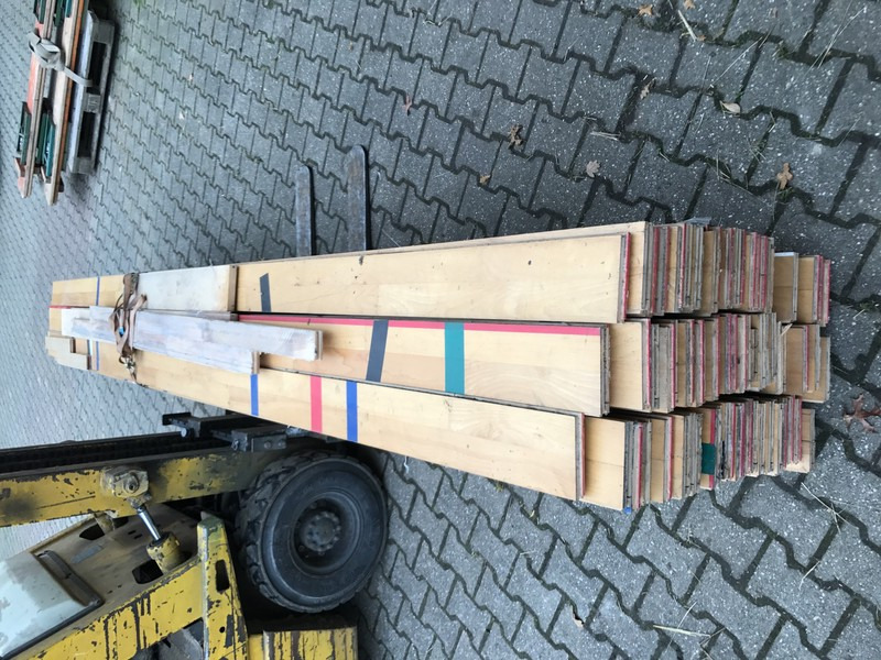 HOUTEN vloerplanken - Utilaj pentru prelucrarea lemnului: Foto 1 HOUTEN vloerplanken - Utilaj pentru prelucrarea lemnului: Foto 1