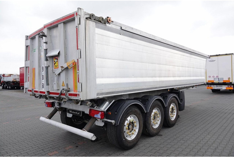 Benalu WYWROTKA / 26 m3 / ALUMINIOWA / OŚ PODNOSZONA / WAGA: 5 000 KG / - Semiremorcă basculantă: Foto 5 Benalu WYWROTKA / 26 m3 / ALUMINIOWA / OŚ PODNOSZONA / WAGA: 5 000 KG / - Semiremorcă basculantă: Foto 5