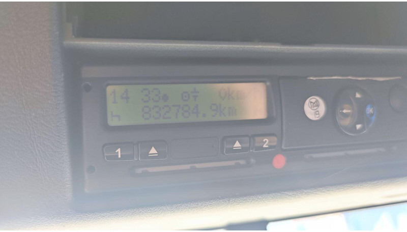 MAN TGX Lowdeck - MEGA - Cap tractor: Foto 4 MAN TGX Lowdeck - MEGA - Cap tractor: Foto 4