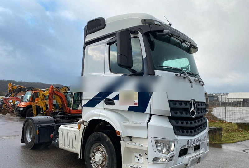 Mercedes-Benz Arocs 4x4 Euro 6 Kipphydraulik - Cap tractor: Foto 1 Mercedes-Benz Arocs 4x4 Euro 6 Kipphydraulik - Cap tractor: Foto 1