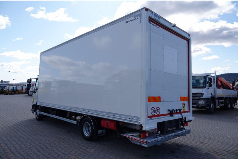 DAF LF 210 / KONTENER - 7 M / SOLÓWKA / WINDA DHOLLANDIA / EURO 6 - Camion furgon: Foto 4 DAF LF 210 / KONTENER - 7 M / SOLÓWKA / WINDA DHOLLANDIA / EURO 6 - Camion furgon: Foto 4