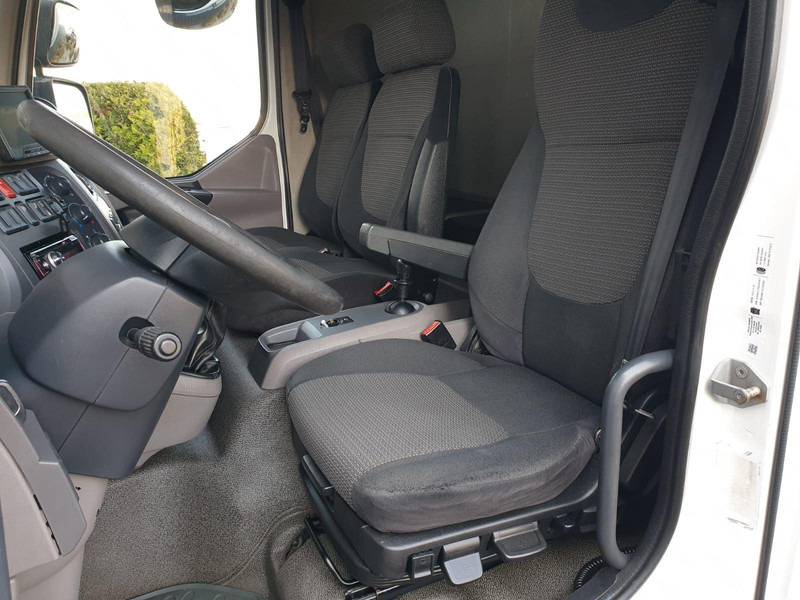 Camion frigider DAF LF 220 EURO 6 6 CYL. LAMBERET: Foto 14 Camion frigider DAF LF 220 EURO 6 6 CYL. LAMBERET: Foto 14