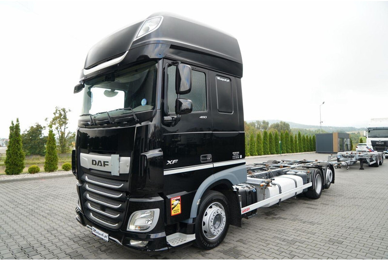 DAF XF 480 / BDF / 6X2 / SSC / I-PARK COOL / OŚ PODNOSZONA / PO KONT - Camion transport containere/ Swap body: Foto 2 DAF XF 480 / BDF / 6X2 / SSC / I-PARK COOL / OŚ PODNOSZONA / PO KONT - Camion transport containere/ Swap body: Foto 2