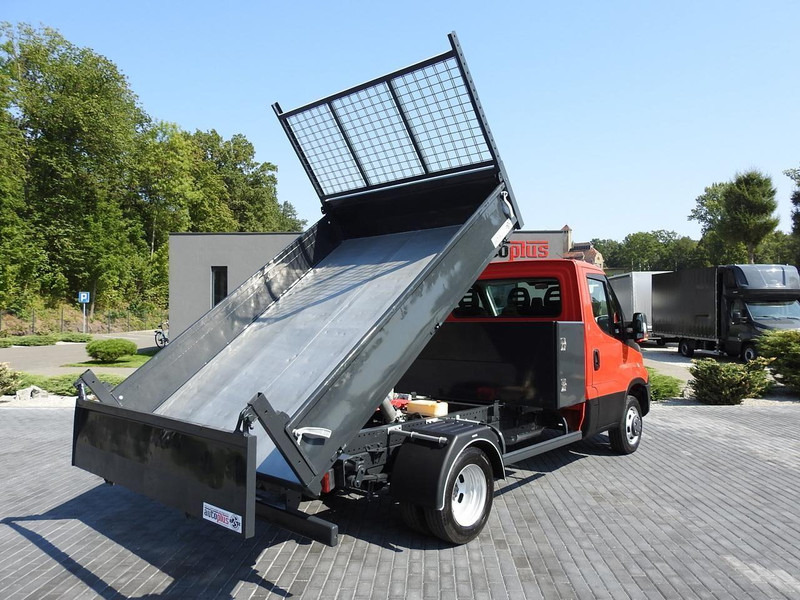 Iveco DAILY 35C13 WYWROTKA TEMPOMAT KLIMATYZACJA BLIŹNIACZE KOŁA 130K - Autoutilitară basculantă: Foto 3 Iveco DAILY 35C13 WYWROTKA TEMPOMAT KLIMATYZACJA BLIŹNIACZE KOŁA 130K - Autoutilitară basculantă: Foto 3