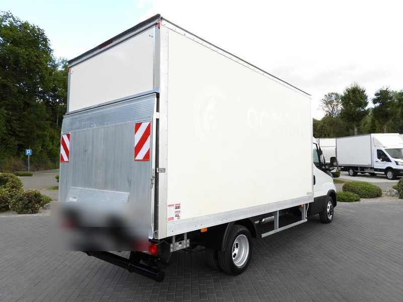 Iveco DAILY 35C16 KONTENER WINDA 8 PALET TEMPOMAT BLIŹNIACZE KOŁA KLIM - Autoutilitară box: Foto 3 Iveco DAILY 35C16 KONTENER WINDA 8 PALET TEMPOMAT BLIŹNIACZE KOŁA KLIM - Autoutilitară box: Foto 3