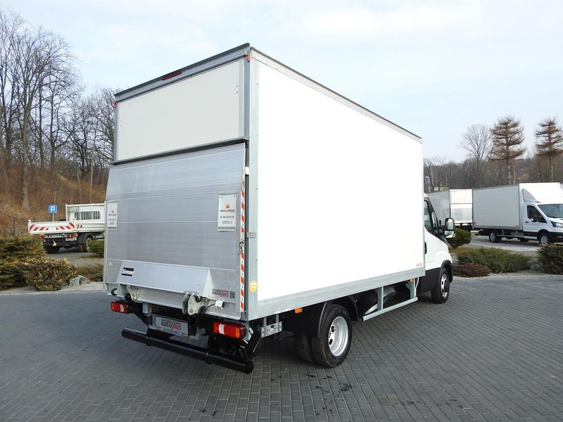 Iveco DAILY 35C16 KONTENER WINDA 8 PALET TEMPOMAT BLIŹNIACZE KOŁA KLIM - Autoutilitară box: Foto 3 Iveco DAILY 35C16 KONTENER WINDA 8 PALET TEMPOMAT BLIŹNIACZE KOŁA KLIM - Autoutilitară box: Foto 3