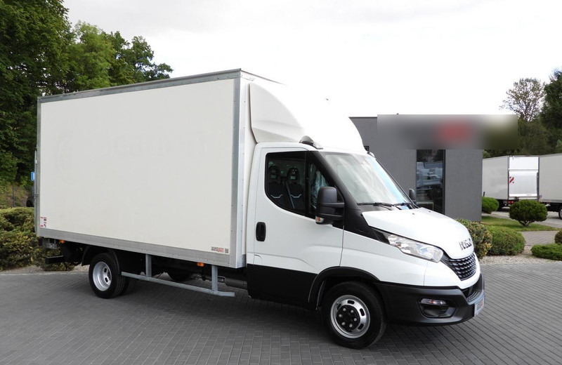 Iveco DAILY 35C16 KONTENER WINDA 8 PALET TEMPOMAT BLIŹNIACZE KOŁA KLIM - Autoutilitară box: Foto 1 Iveco DAILY 35C16 KONTENER WINDA 8 PALET TEMPOMAT BLIŹNIACZE KOŁA KLIM - Autoutilitară box: Foto 1