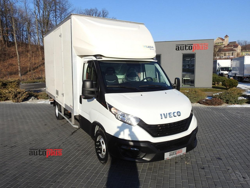 Iveco DAILY 35C16 KONTENER WINDA 8 PALET TEMPOMAT BLIŹNIACZE KOŁA KLIM - Autoutilitară box: Foto 1 Iveco DAILY 35C16 KONTENER WINDA 8 PALET TEMPOMAT BLIŹNIACZE KOŁA KLIM - Autoutilitară box: Foto 1