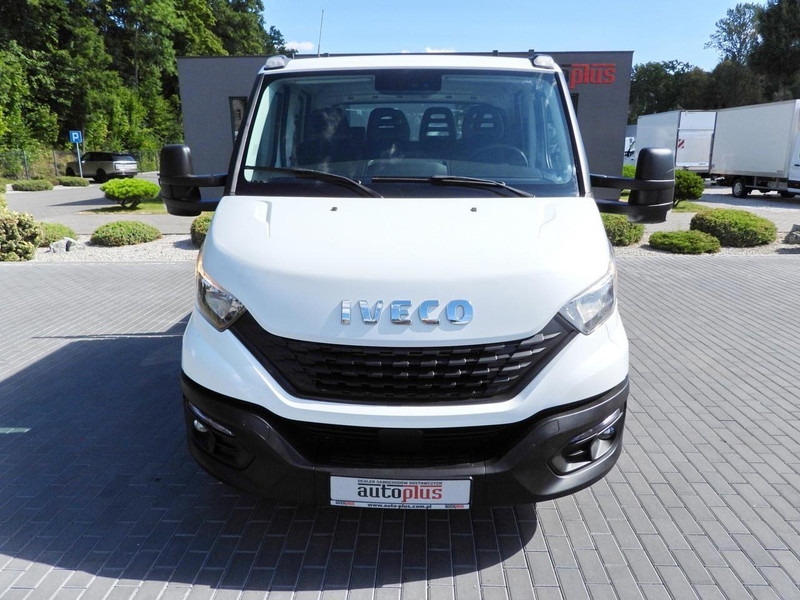 Iveco DAILY 35S14 SKRZYNIA PODWÓJNA KABINA DOKA 7 MIEJSC TEMPOMAT KLIM - Autoutilitară cu platformă, Autoutilitară cabină dublă: Foto 5 Iveco DAILY 35S14 SKRZYNIA PODWÓJNA KABINA DOKA 7 MIEJSC TEMPOMAT KLIM - Autoutilitară cu platformă, Autoutilitară cabină dublă: Foto 5