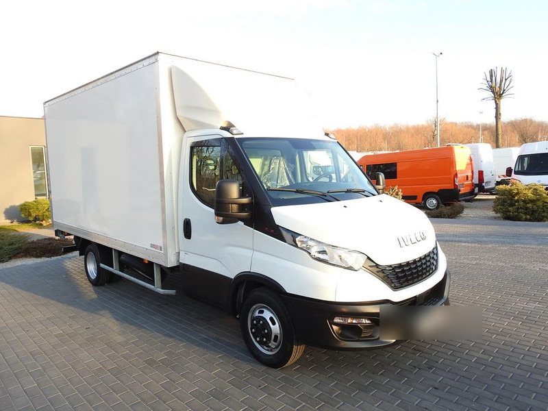 Iveco DAILY 35S16 KONTENER WINDA 8 PALET TEMPOMAT KLIMATYZACJA BLIŹNIA - Autoutilitară box: Foto 4 Iveco DAILY 35S16 KONTENER WINDA 8 PALET TEMPOMAT KLIMATYZACJA BLIŹNIA - Autoutilitară box: Foto 4