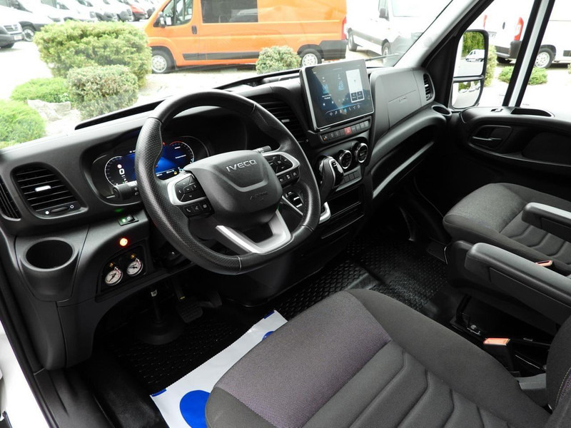Iveco DAILY 35S18 KONTENER HI-MATIC WINDA 8 PALET TEMPOMAT NAWIGACJA L - Autoutilitară box: Foto 2 Iveco DAILY 35S18 KONTENER HI-MATIC WINDA 8 PALET TEMPOMAT NAWIGACJA L - Autoutilitară box: Foto 2