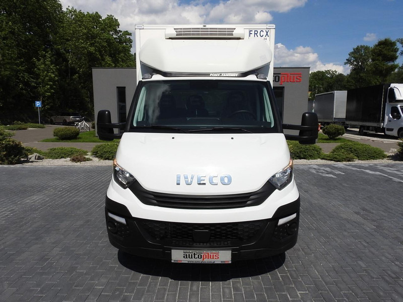 Iveco DAILY 50C15 CHŁODNIA KONTENER -5*C ZASILANIE 230V KLIMATYZACJA B - Autoutilitară frigorifica: Foto 5 Iveco DAILY 50C15 CHŁODNIA KONTENER -5*C ZASILANIE 230V KLIMATYZACJA B - Autoutilitară frigorifica: Foto 5