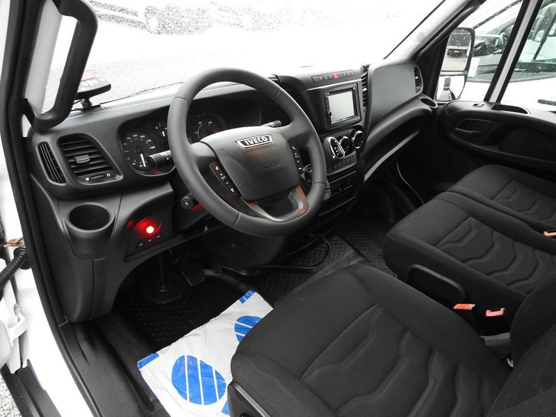 Iveco DAILY 70C17 CHŁODNIA 0*C WINDA 9 PALET ZASILANIE 230V TEMPOMAT K - Autoutilitară frigorifica: Foto 2 Iveco DAILY 70C17 CHŁODNIA 0*C WINDA 9 PALET ZASILANIE 230V TEMPOMAT K - Autoutilitară frigorifica: Foto 2