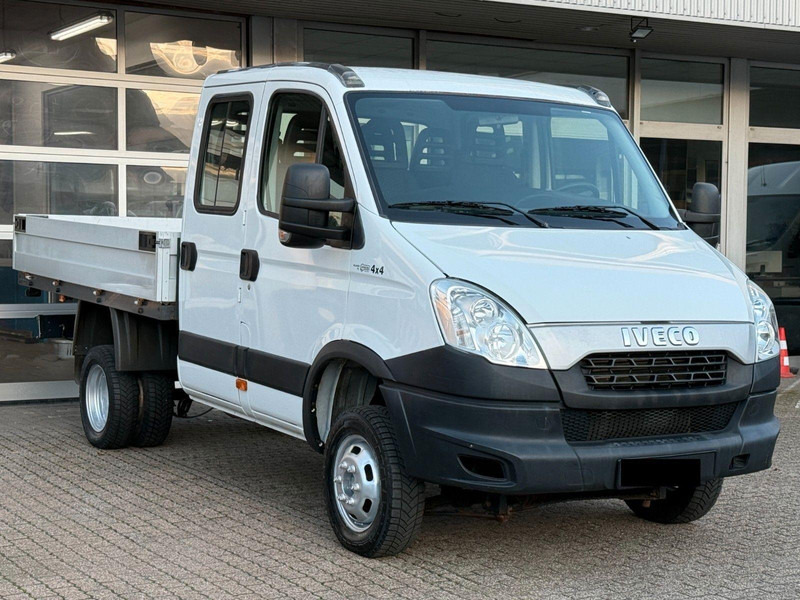 Iveco Daily 35C15 flatbed - Autoutilitară cu platformă, Autoutilitară cabină dublă: Foto 3 Iveco Daily 35C15 flatbed - Autoutilitară cu platformă, Autoutilitară cabină dublă: Foto 3