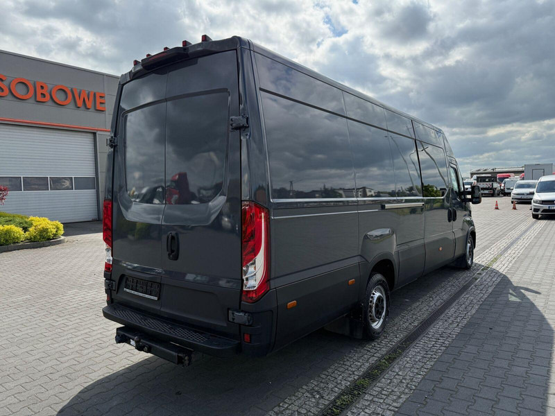 Iveco Daily 35S18 Hi-Matic L4H2 Maxi Furgon Doka Brygadówka 6-miejsc S - Autoutilitară box: Foto 4 Iveco Daily 35S18 Hi-Matic L4H2 Maxi Furgon Doka Brygadówka 6-miejsc S - Autoutilitară box: Foto 4