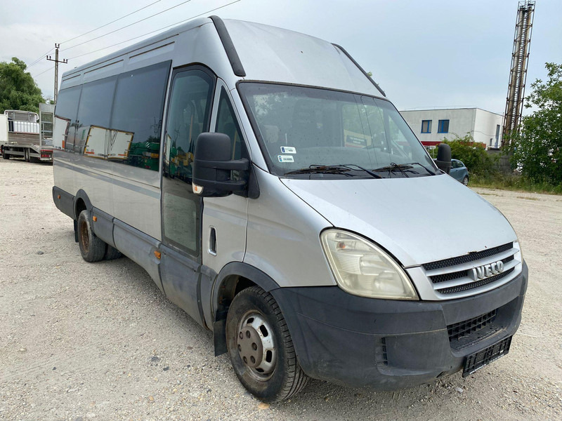 Iveco Daily 50 C 18 - 20 personal minibus - Microbuz, Transport persoane: Foto 2 Iveco Daily 50 C 18 - 20 personal minibus - Microbuz, Transport persoane: Foto 2