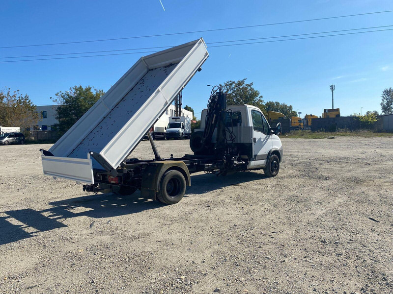Iveco Daily 65 C 18 - 3 sided Tipper + HIAB 033T Crane - Autoutilitară basculantă: Foto 5 Iveco Daily 65 C 18 - 3 sided Tipper + HIAB 033T Crane - Autoutilitară basculantă: Foto 5