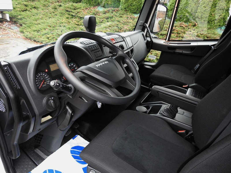 Iveco EUROCARGO 120-250 NOWY PLANDEKA WINDA 18 PALET WEBASTO KLIMATYZA - Camion cu prelată: Foto 2 Iveco EUROCARGO 120-250 NOWY PLANDEKA WINDA 18 PALET WEBASTO KLIMATYZA - Camion cu prelată: Foto 2