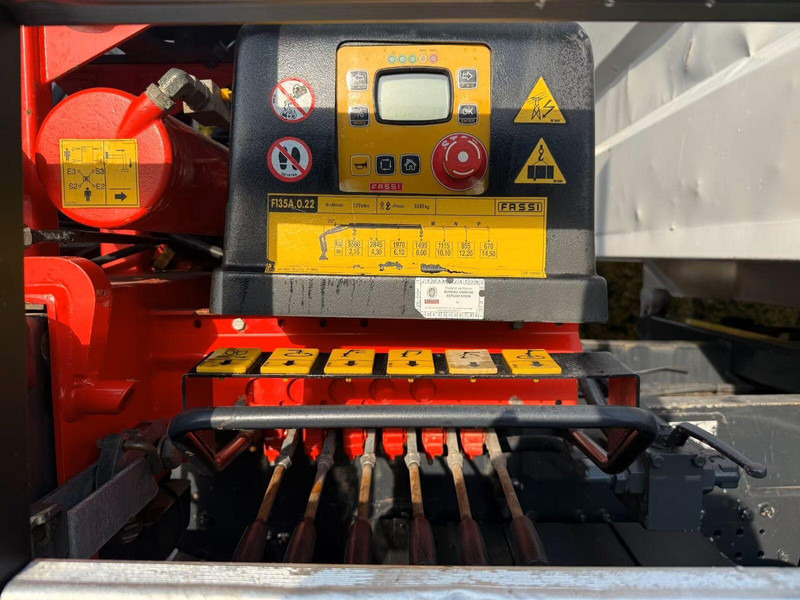 Camion basculantă, Camion cu macara Iveco Stralis 330 - 3 way tipper + crane: Foto 13 Camion basculantă, Camion cu macara Iveco Stralis 330 - 3 way tipper + crane: Foto 13