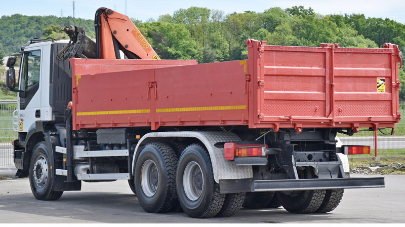 Camion basculantă, Camion cu macara Iveco TRAKKER 360 * KIPPER 5,60 m * PK 15500 + FUNK * 6x4: Foto 7 Camion basculantă, Camion cu macara Iveco TRAKKER 360 * KIPPER 5,60 m * PK 15500 + FUNK * 6x4: Foto 7