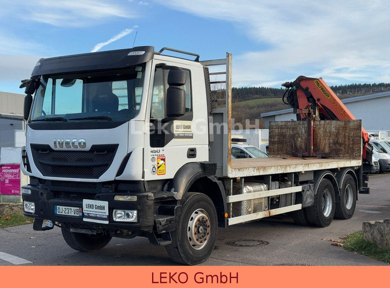 Iveco Trakker 450 Mit Kran( Palfinger PK 22002 .EH) - Camion platformă, Camion cu macara: Foto 4 Iveco Trakker 450 Mit Kran( Palfinger PK 22002 .EH) - Camion platformă, Camion cu macara: Foto 4