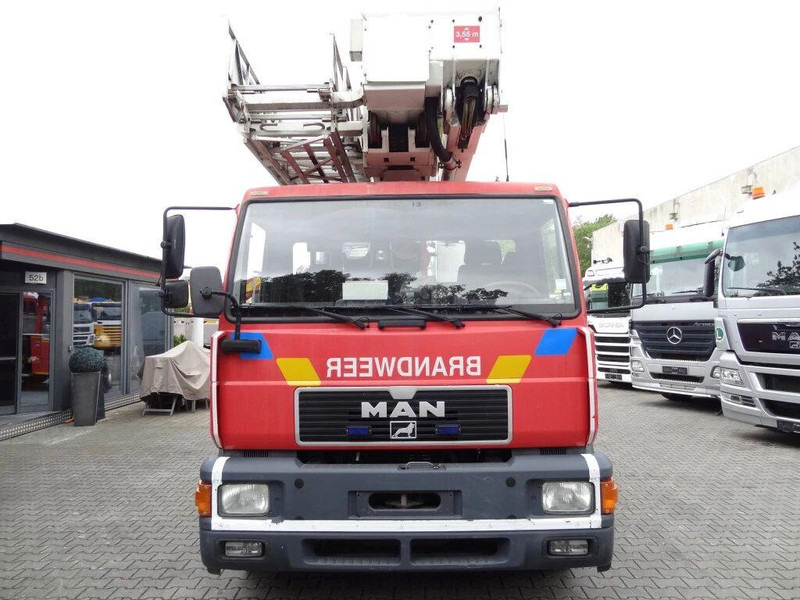MAN 18.284 L2000 - Fire truck+ladder lift - Autospeciala de stins incendii: Foto 2 MAN 18.284 L2000 - Fire truck+ladder lift - Autospeciala de stins incendii: Foto 2