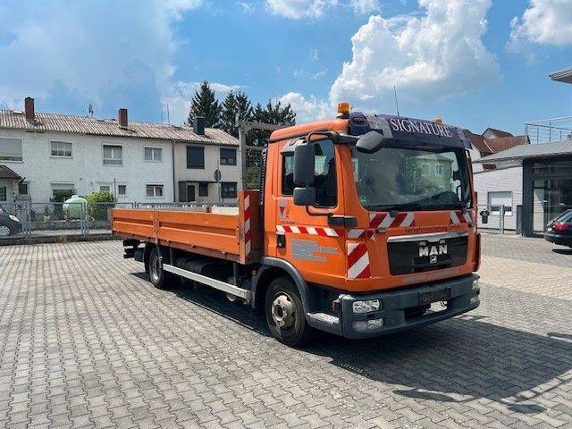 MAN 8.180 TGL Klima , Luftfederung - Camion platformă, Camion cu macara: Foto 1 MAN 8.180 TGL Klima , Luftfederung - Camion platformă, Camion cu macara: Foto 1