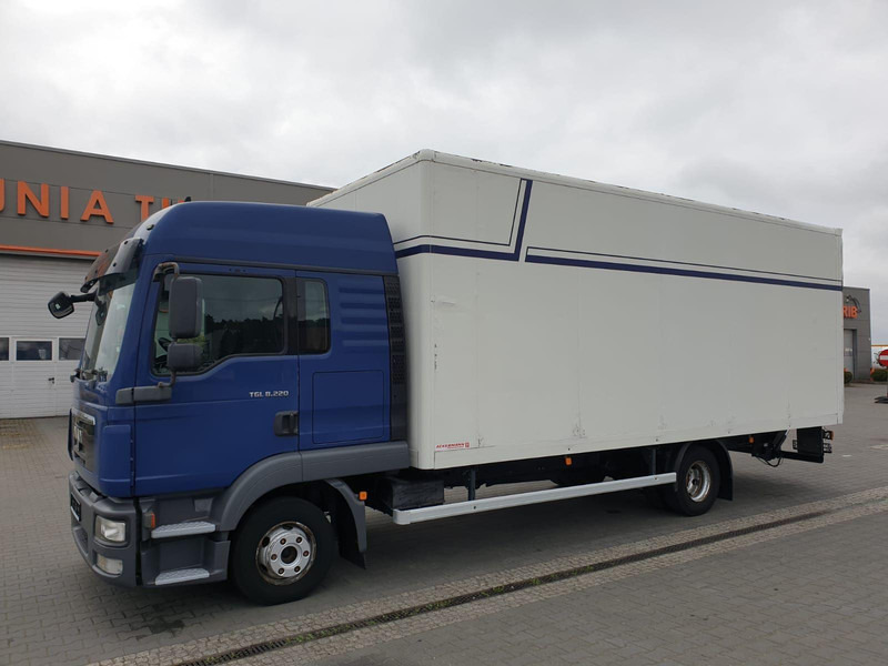 MAN TGL 8.220 EURO 5 CONTAINER+LIFT - Camion furgon: Foto 2 MAN TGL 8.220 EURO 5 CONTAINER+LIFT - Camion furgon: Foto 2