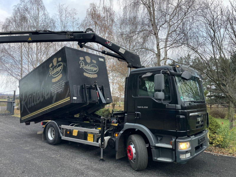 MAN TGM 15.250 Hoof lift + Crane - Camion cu cârlig, Camion cu macara: Foto 4 MAN TGM 15.250 Hoof lift + Crane - Camion cu cârlig, Camion cu macara: Foto 4