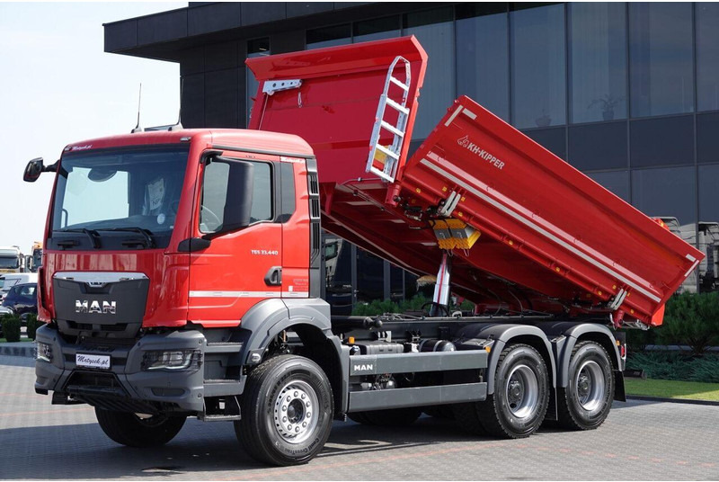 MAN TGS 33.440 / 6X4 / WYWROTKA 3 STRONNA / HYDROBURTA / BORDMATIC / - Camion basculantă: Foto 5 MAN TGS 33.440 / 6X4 / WYWROTKA 3 STRONNA / HYDROBURTA / BORDMATIC / - Camion basculantă: Foto 5