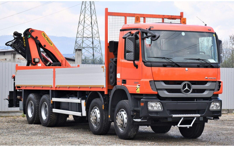 Mercedes-Benz ACTROS 3241 - Camion platformă, Camion cu macara: Foto 4 Mercedes-Benz ACTROS 3241 - Camion platformă, Camion cu macara: Foto 4