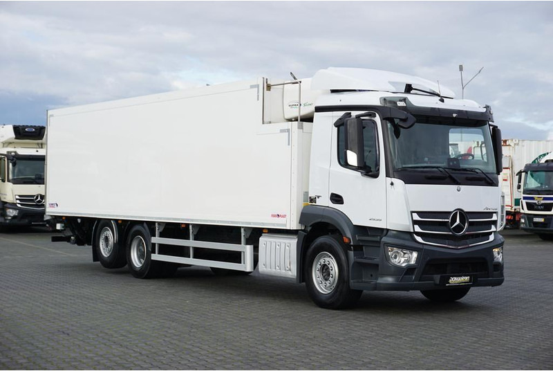 Mercedes-Benz ANTOS / 2535 / EURO 6 / CHŁODNIA + WINDA / 23 PALETY / OŚ SKRĘTN - Camion frigider: Foto 2 Mercedes-Benz ANTOS / 2535 / EURO 6 / CHŁODNIA + WINDA / 23 PALETY / OŚ SKRĘTN - Camion frigider: Foto 2