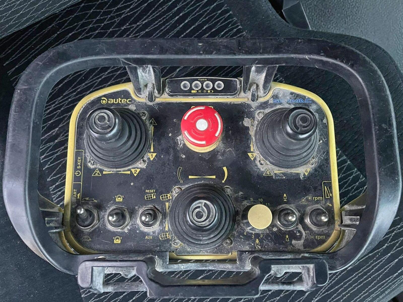 Autopompă de beton Mercedes-Benz AROCS 3743: Foto 12