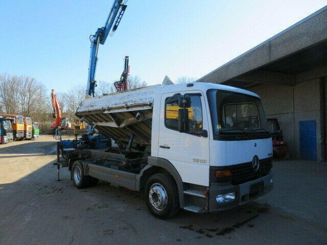 Mercedes-Benz ATEGO 1218 - Camion basculantă, Camion cu macara: Foto 1 Mercedes-Benz ATEGO 1218 - Camion basculantă, Camion cu macara: Foto 1