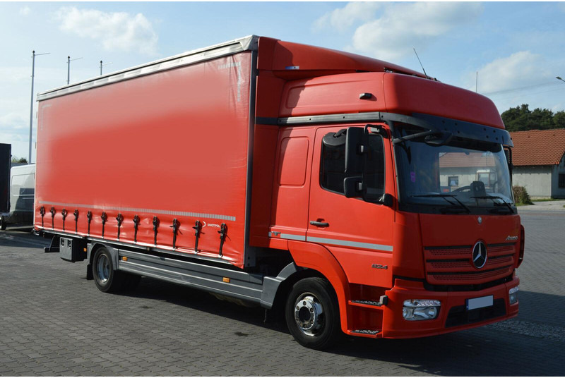 Mercedes-Benz ATEGO 824 EURO 6 1.HAND CURTAINE TILT - Camion cu prelată: Foto 5 Mercedes-Benz ATEGO 824 EURO 6 1.HAND CURTAINE TILT - Camion cu prelată: Foto 5