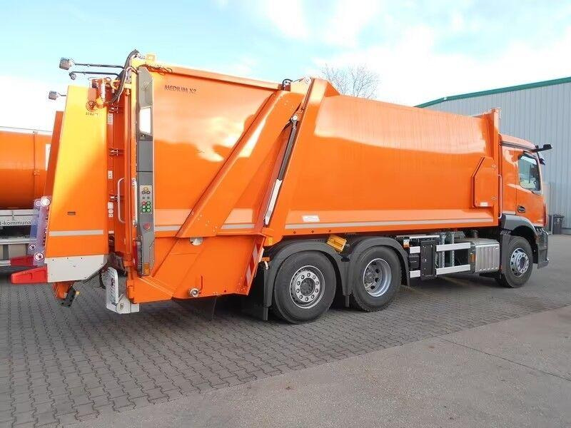 Mercedes-Benz Actros 2536 - Garbage truck - Autogunoiere: Foto 3 Mercedes-Benz Actros 2536 - Garbage truck - Autogunoiere: Foto 3