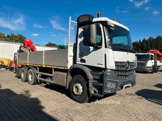 Mercedes-Benz Arocs 2636 - Flatbed truck + crane - Camion platformă, Camion cu macara: Foto 2 Mercedes-Benz Arocs 2636 - Flatbed truck + crane - Camion platformă, Camion cu macara: Foto 2