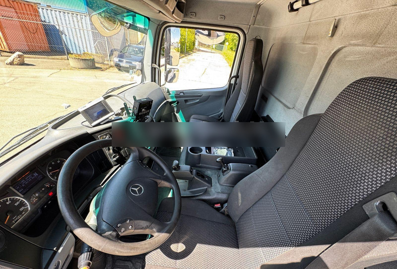 Camion frigider Mercedes-Benz Atego 1218 Mit Carrier Sp 950Mt: Foto 19 Camion frigider Mercedes-Benz Atego 1218 Mit Carrier Sp 950Mt: Foto 19