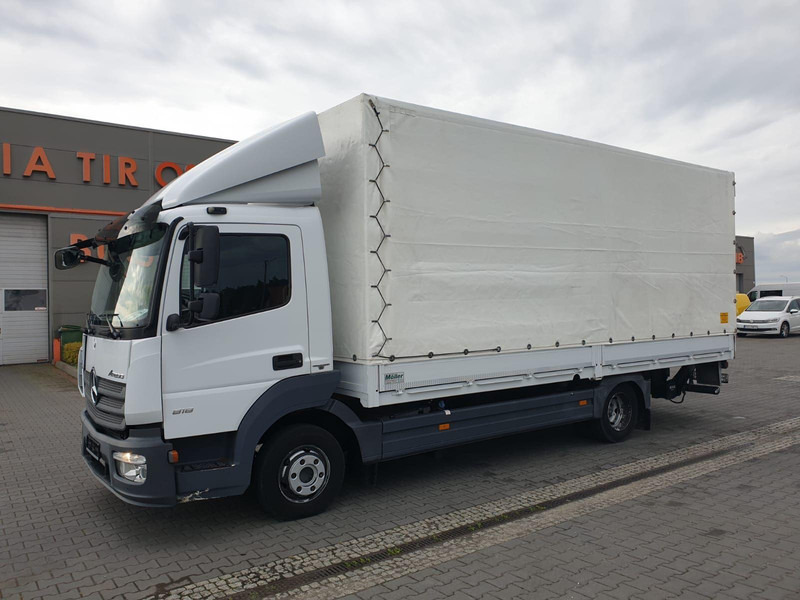 Mercedes-Benz Atego 818 TILT+LIFT 1.HAND 72000km !! - Camion cu prelată: Foto 2 Mercedes-Benz Atego 818 TILT+LIFT 1.HAND 72000km !! - Camion cu prelată: Foto 2