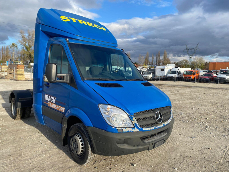 Mercedes-Benz Sprinter 519 - BE Mini Trekker - SZM - 3.5t - Cap tractoare BE: Foto 1 Mercedes-Benz Sprinter 519 - BE Mini Trekker - SZM - 3.5t - Cap tractoare BE: Foto 1