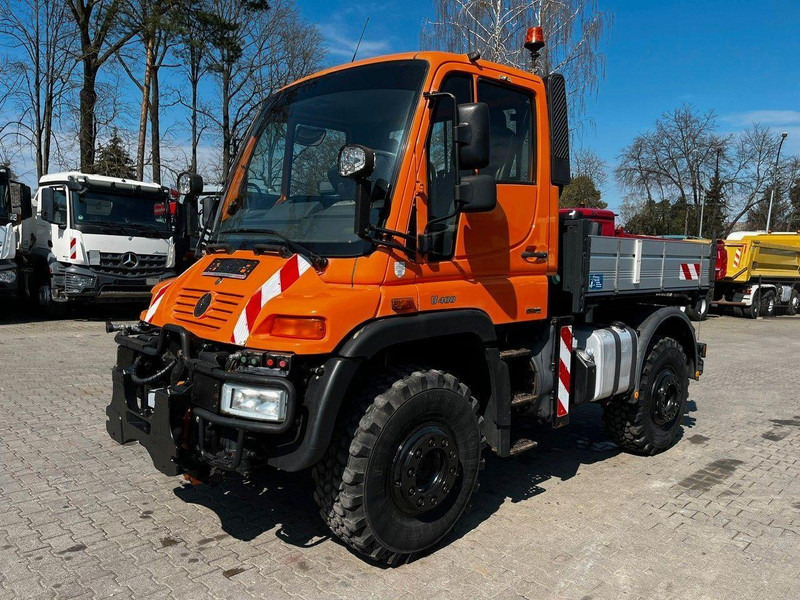 Mercedes-Benz UNIMOG U400 405/12 ZUGMASCHINE/ KIPPER - Autobasculantă: Foto 2 Mercedes-Benz UNIMOG U400 405/12 ZUGMASCHINE/ KIPPER - Autobasculantă: Foto 2