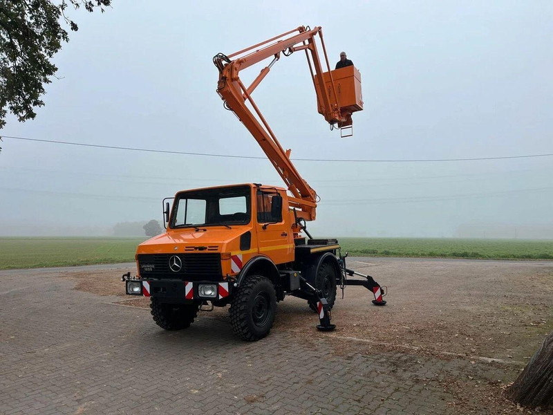 Mercedes-Benz Unimog 1200 4x4 - Lifting basket - Camion cu nacela, Camion cu macara: Foto 3 Mercedes-Benz Unimog 1200 4x4 - Lifting basket - Camion cu nacela, Camion cu macara: Foto 3