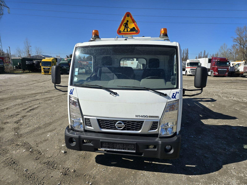Nissan Cabstar NT 400 Oil & Steel Snake 2010H - 20m - 2 pieces - Camion cu nacela: Foto 3 Nissan Cabstar NT 400 Oil & Steel Snake 2010H - 20m - 2 pieces - Camion cu nacela: Foto 3