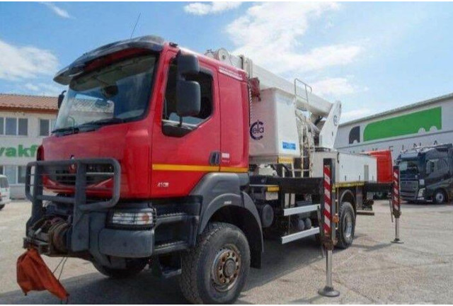 Renault KERAX 410.19 4x4 Emelőkosaras Cela 17m - Camion cu nacela: Foto 2 Renault KERAX 410.19 4x4 Emelőkosaras Cela 17m - Camion cu nacela: Foto 2